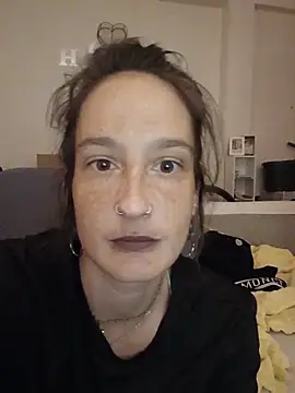 Snapshot of AnonymeCmoi chatting on June 7, 2026, 10:02 pm AnonymeCmoi online show from June 7, 2026, 10:02 pm