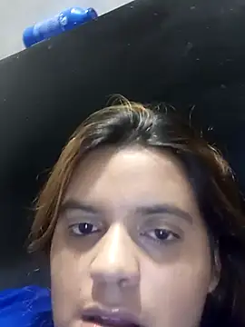 Nahomy hot girl online show from November 21, 2025, 4:00 am