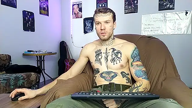 Huntall77 online show from February 9, 2026, 6:39 am