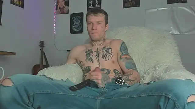 Huntall77 online show from April 9, 2026, 6:19 am