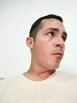 Snapshot of Damian-liam chatting on November 15, 2025, 5:49 am Damian-liam online show from November 15, 2025, 5:49 am