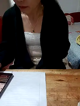 Feeling-hot online show from December 21, 2025, 3:57 am