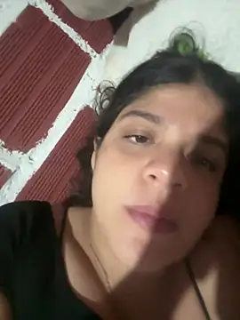 diamore3377 online show from February 19, 2026, 3:57 am