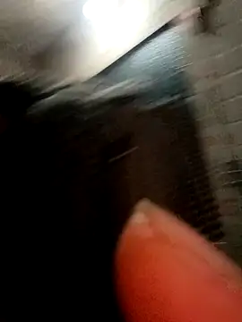 thuy-kieu online show from December 15, 2025, 10:25 pm