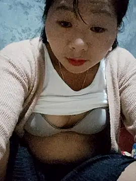 vangkt-cute online show from November 17, 2025, 11:49 am