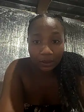 Berries  online show from November 17, 2025, 4:35 pm