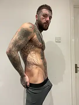 magicmichaell online show from November 17, 2025, 3:07 pm