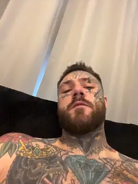 magicmichaell online show from March 12, 2026, 9:37 am