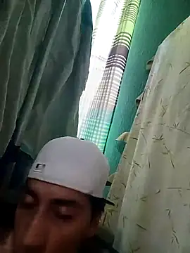 charlyver36 online show from November 18, 2025, 2:21 pm