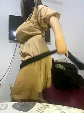 Snapshot of Warda-arabic chatting on November 17, 2025, 10:26 pm Warda-arabic online show from November 17, 2025, 10:26 pm