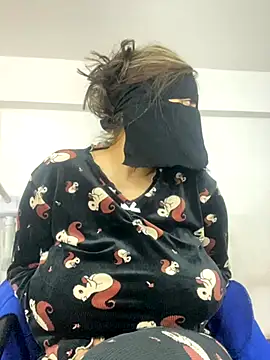 Snapshot of Warda-arabic chatting on December 1, 2025, 12:32 pm Warda-arabic online show from December 1, 2025, 12:32 pm