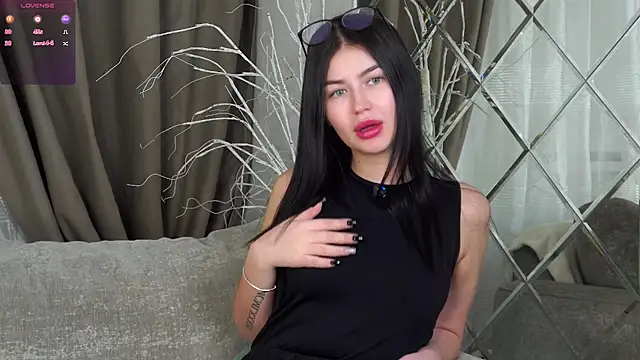 CoreenYorton online show from February 7, 2026, 1:09 am