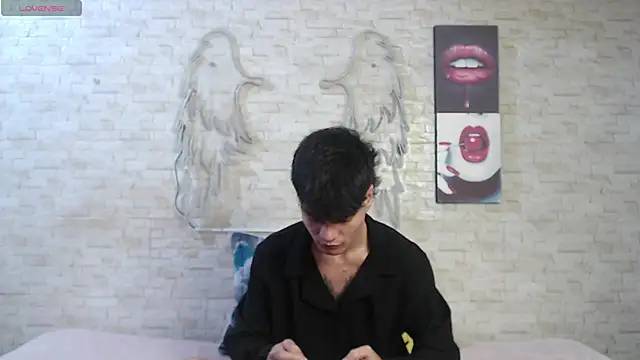 axel milo kairo and noa online show from February 6, 2026, 4:21 pm