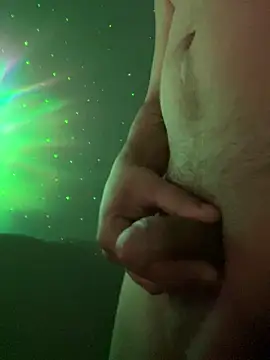 Aronxl online show from December 3, 2025, 4:09 am