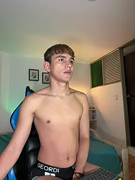 estebanperez 26 online show from February 8, 2026, 3:10 am