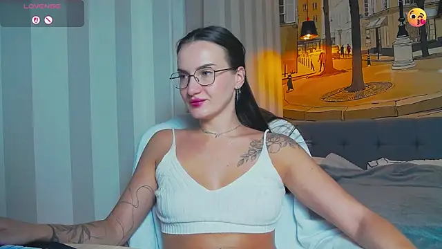 Snapshot of ALICE__ALICE69 chatting on July 21, 2026, 8:33 pm ALICE ALICE69 online show from July 21, 2026, 8:33 pm