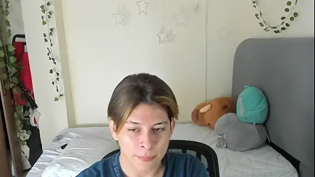 Felix kitty online show from November 12, 2025, 7:24 pm