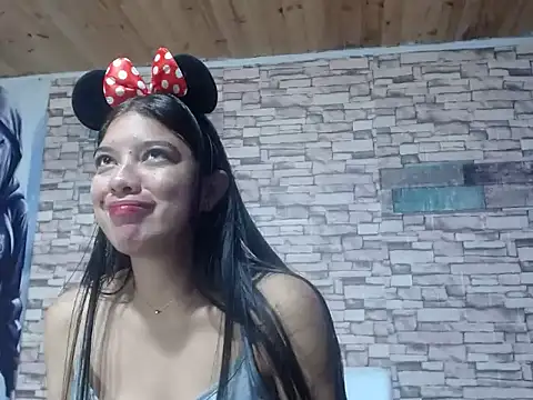 Snapshot of emysquirt chatting on November 29, 2025, 3:37 pm emysquirt online show from November 29, 2025, 3:37 pm