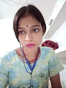 Snapshot of Mohnicute chatting on May 3, 2026, 5:52 pm Mohnicute online show from May 3, 2026, 5:52 pm