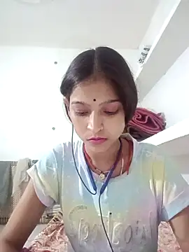 Snapshot of Mohnicute chatting on May 6, 2026, 7:30 pm Mohnicute online show from May 6, 2026, 7:30 pm