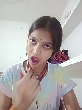 Snapshot of Mohnicute chatting on May 14, 2026, 7:42 pm Mohnicute online show from May 14, 2026, 7:42 pm