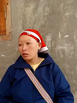 girl-hot2x online show from February 21, 2026, 7:09 am