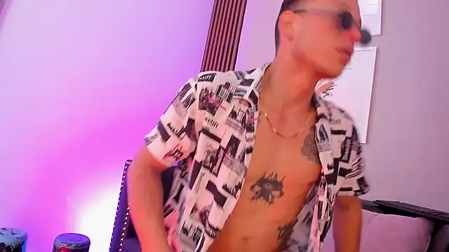 fuller444 online show from November 11, 2025, 5:40 am