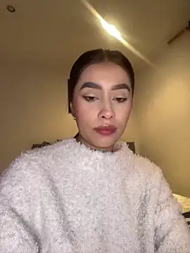 lauren clauz online show from April 6, 2026, 5:19 am