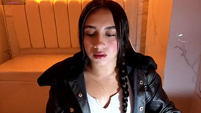 Juliana Tx online show from November 22, 2025, 2:54 am