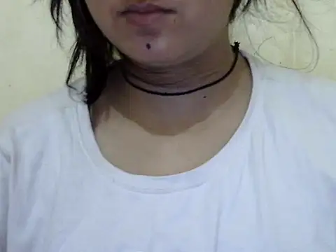 Snapshot of Anika_Singh chatting on April 25, 2026, 11:13 am Anika Singh online show from April 25, 2026, 11:13 am
