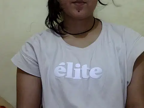 Snapshot of Anika_Singh chatting on April 28, 2026, 2:44 pm Anika Singh online show from April 28, 2026, 2:44 pm