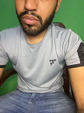 hotyyyyjonny online show from June 8, 2026, 3:23 pm