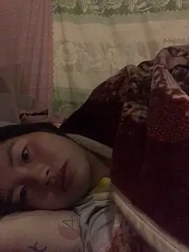 luna-sexxy online show from November 18, 2025, 7:18 pm