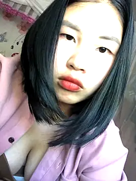 luna-sexxy online show from November 30, 2025, 4:49 am