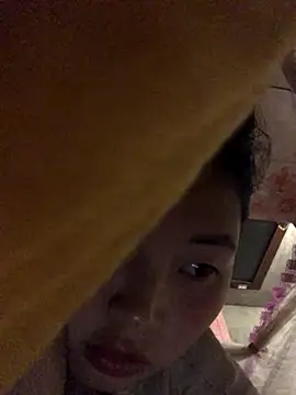 luna-sexxy online show from November 30, 2025, 9:19 pm