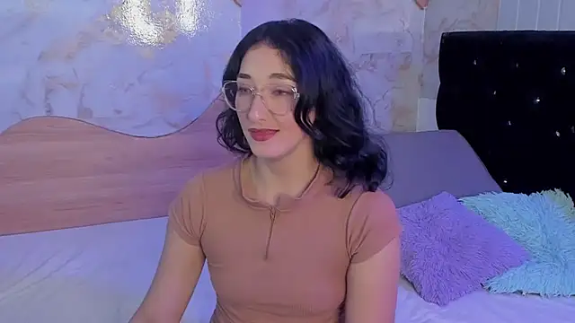 Snapshot of kirakay1 chatting on June 14, 2026, 2:24 am kirakay1 online show from June 14, 2026, 2:24 am