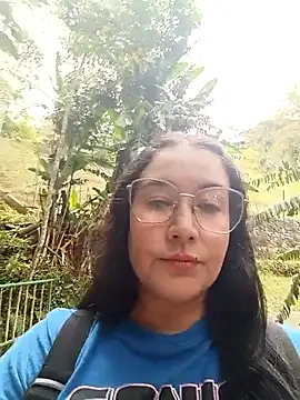 Snapshot of SaloGray8 chatting on June 3, 2026, 12:19 pm SaloGray8 online show from June 3, 2026, 12:19 pm