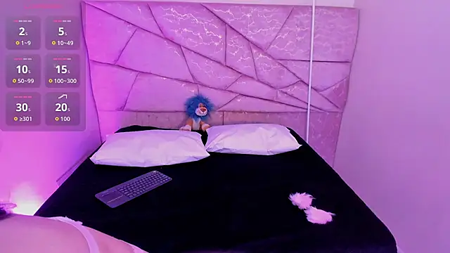 Snapshot of Atenea_Velle chatting on August 5, 2026, 3:31 am Atenea Velle online show from August 5, 2026, 3:31 am