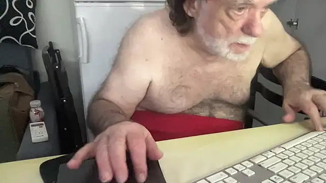 coach-karl online show from December 1, 2025, 12:32 pm