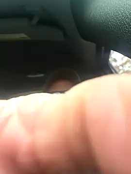 Snapshot of VendedLunching chatting on February 3, 2026, 8:14 pm VendedLunching online show from February 3, 2026, 8:14 pm