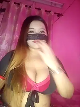 Bunnybush37 online show from February 4, 2026, 2:56 pm