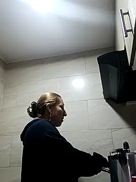 chrystal sl852 online show from February 3, 2026, 12:43 pm