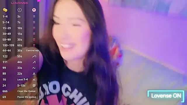 Snapshot of MISCHA_X chatting on November 27, 2025, 12:46 am MISCHA X online show from November 27, 2025, 12:46 am