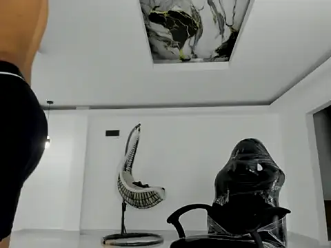 master leather online show from April 2, 2026, 4:10 am