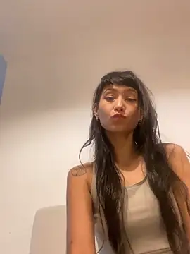 Queen-Frances online show from November 13, 2025, 2:21 am