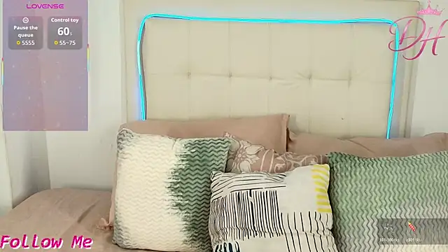 Daphne Hills online show from April 11, 2026, 6:56 pm