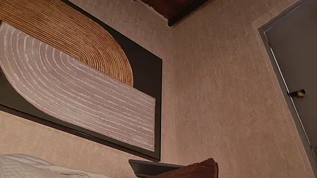 Caroline palmerr online show from April 10, 2026, 3:23 am