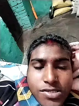 Snapshot of Big_Lovexx chatting on February 5, 2026, 6:23 pm Big Lovexx online show from February 5, 2026, 6:23 pm