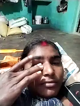 Snapshot of Big_Lovexx chatting on February 16, 2026, 10:06 pm Big Lovexx online show from February 16, 2026, 10:06 pm