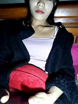 gugu0022 online show from February 7, 2026, 11:19 pm